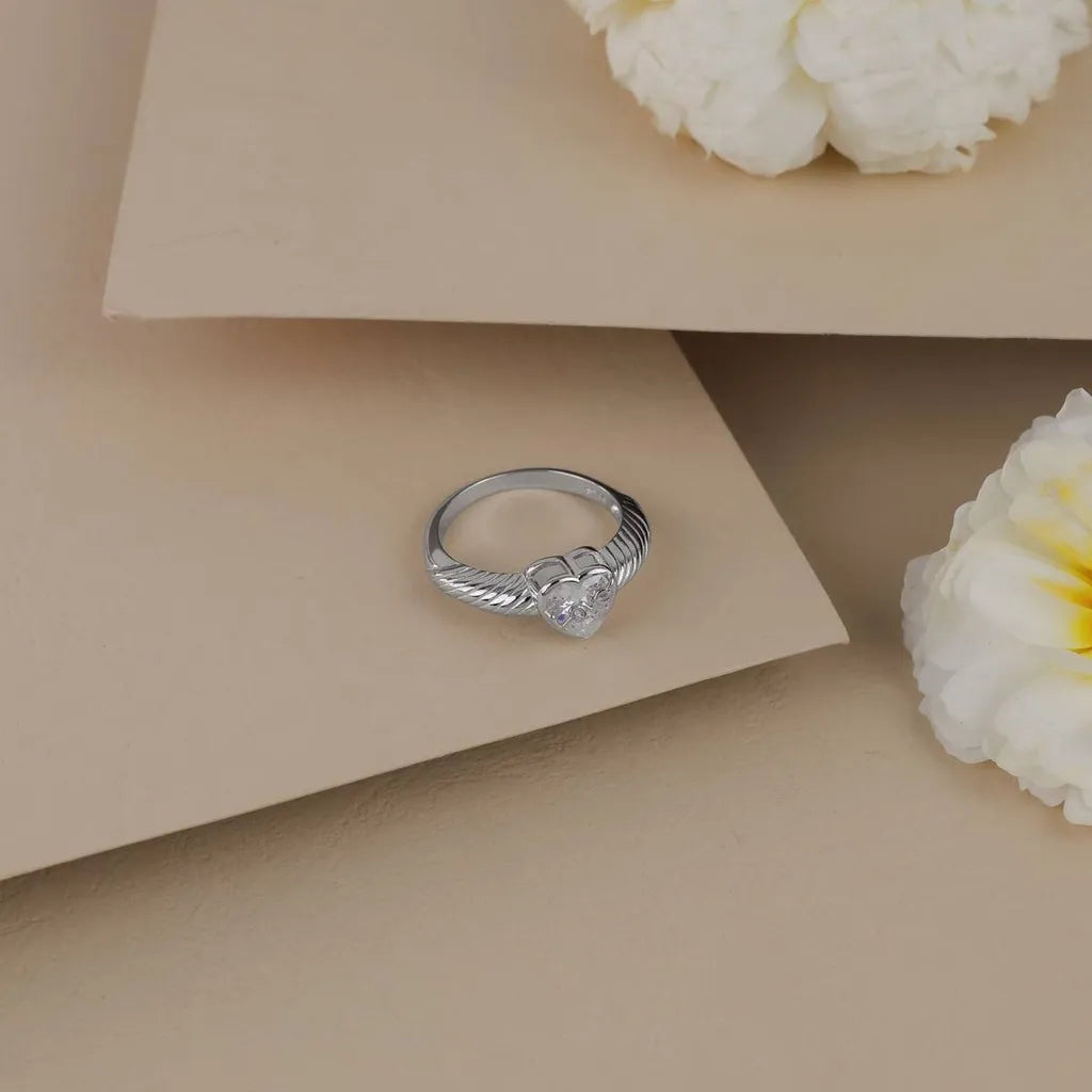 Classic Heart Design Ring