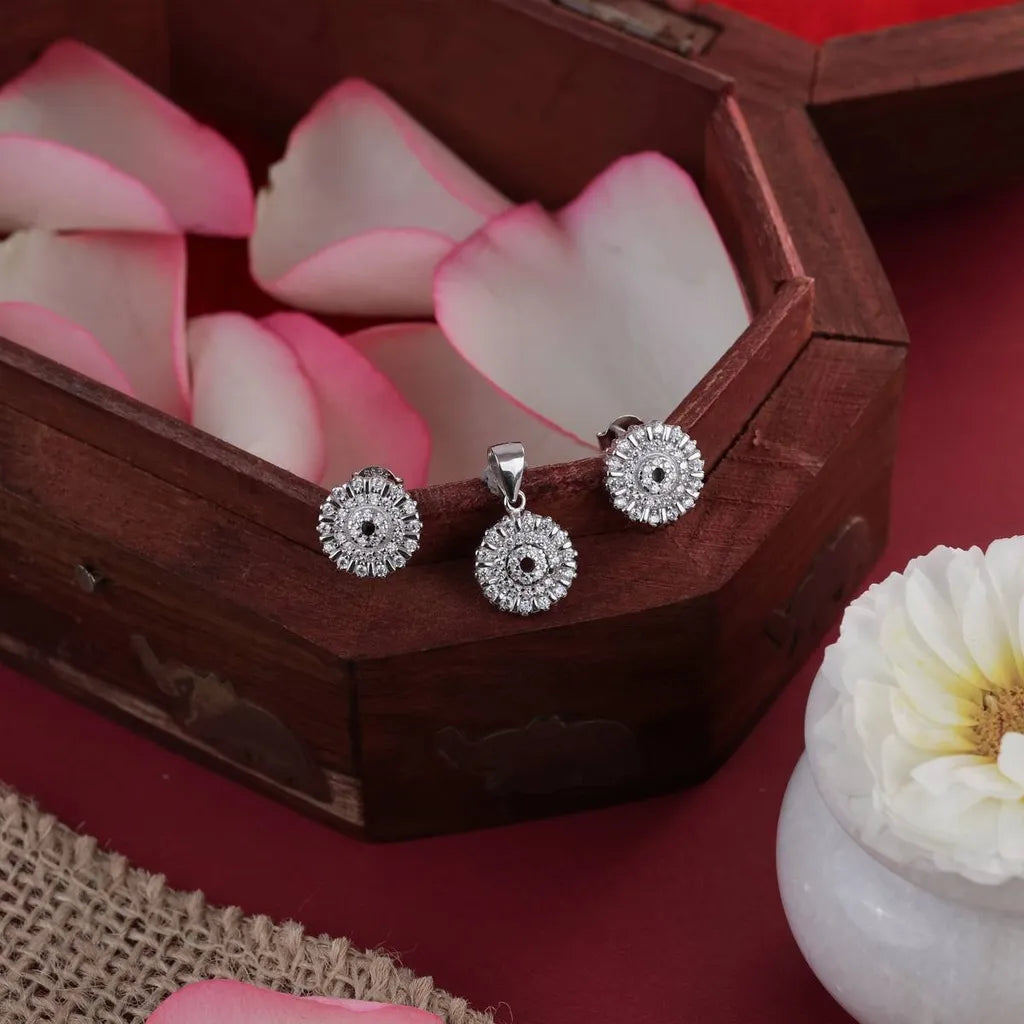 Classic Circle Pendant Earrings Set