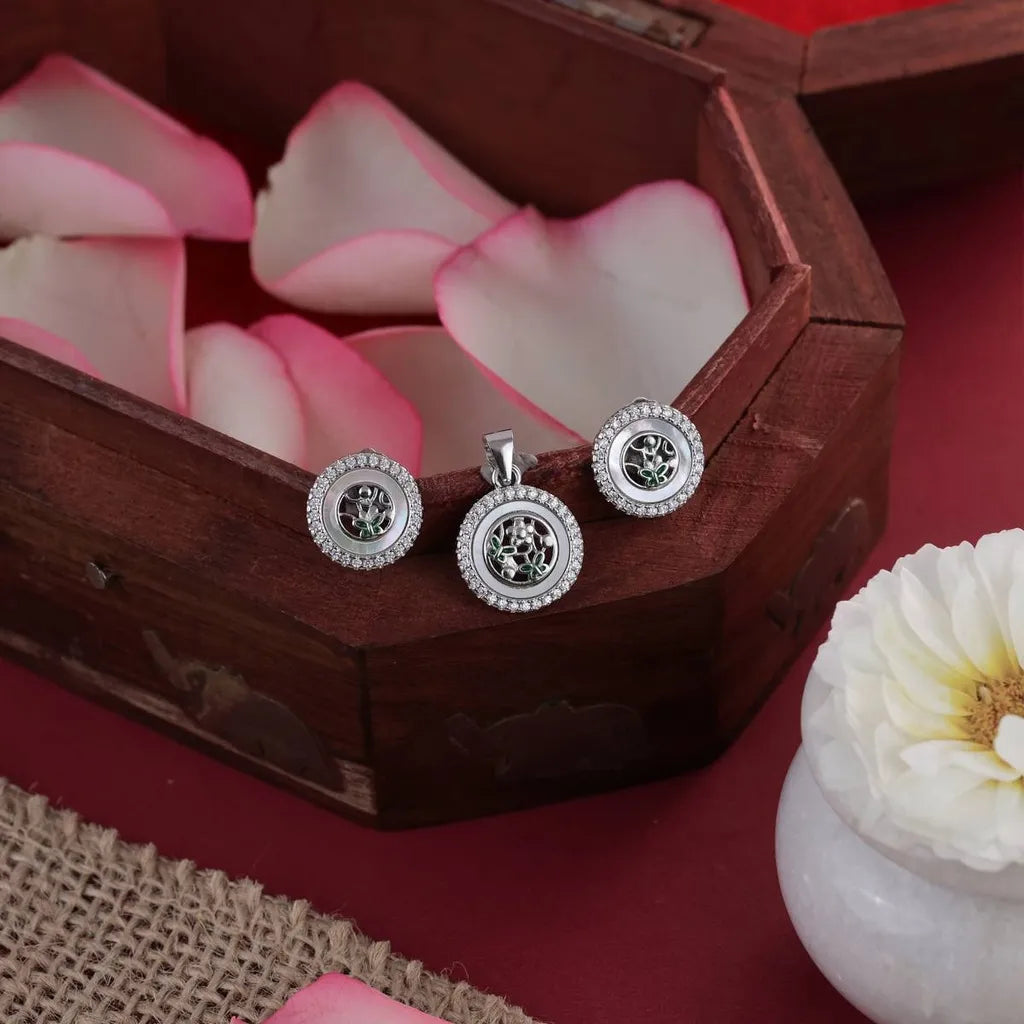 Radiant Circle Pendant Earrings Set