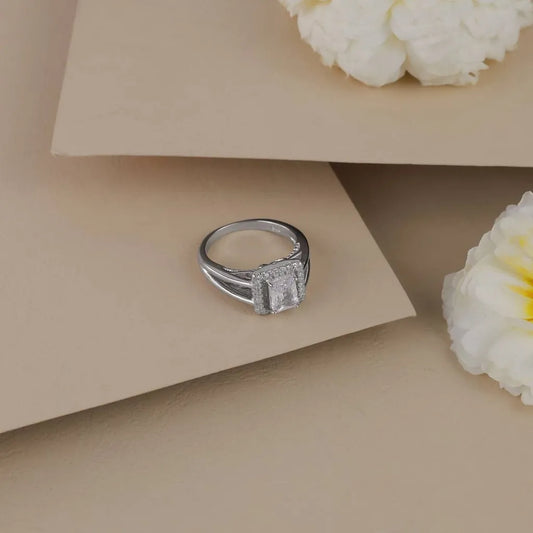 Royal Solitaire Ring